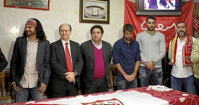 El Arrebato: "Con una peña sevillista a mi nombre, ¿Qué más quiero?"