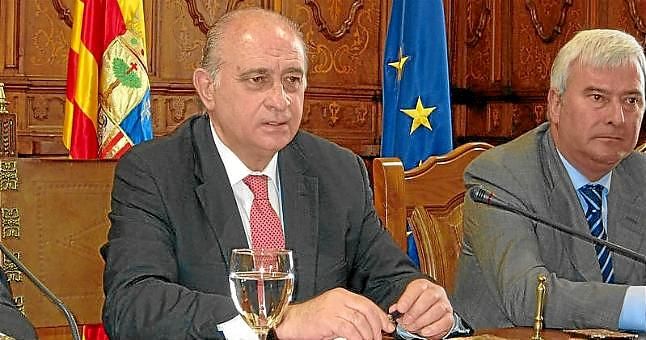 Fernández Díaz, sobre el Clásico: "Estén tranquilos, no hay ningún riesgo"