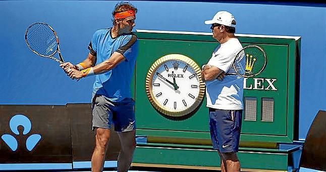 Toni Nadal: "No nos tenemos que engañar, el favorito es Djokovic"