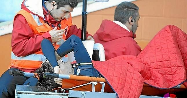 El doctor del Sevilla: "Hay una lesión en el tendón de Aquiles de Andreolli"