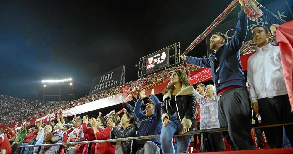La afición del Sevilla, la mejor de la Liga