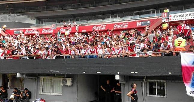 Miles de simpatizantes de River Plate despiden a la plantilla