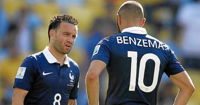 Benzema: "Francia nos necesita a Valbuena y a mí"