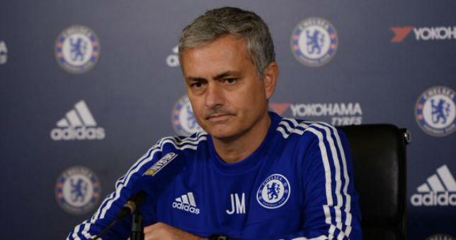 Mourinho deja de ser entrenador del Chelsea
