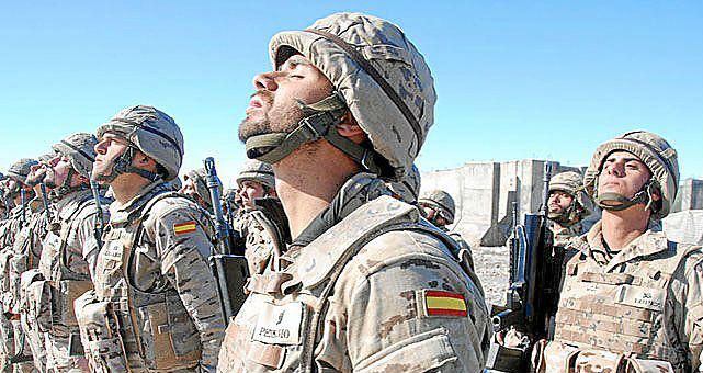 Militares españoles desplegados en Turquía se preparan para vivir el derbi
