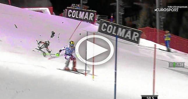 (Vídeo) Un dron cae cerca del esquiador Marcel Hirscher