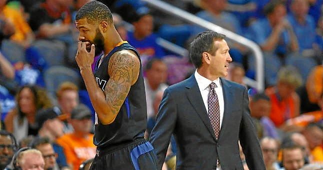 Los Suns castigan a Morris con dos partidos por lanzar la toalla al entrenador