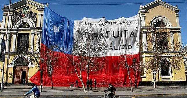 Chile aprueba la educación universitaria gratuita