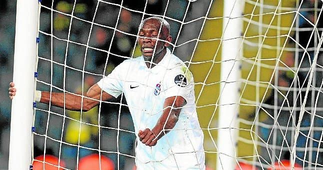 M´Bia podría quedar libre