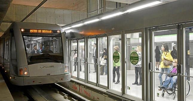 Metro de Sevilla amplía el horario hasta las 2,00 por la Cabalgata de Reyes