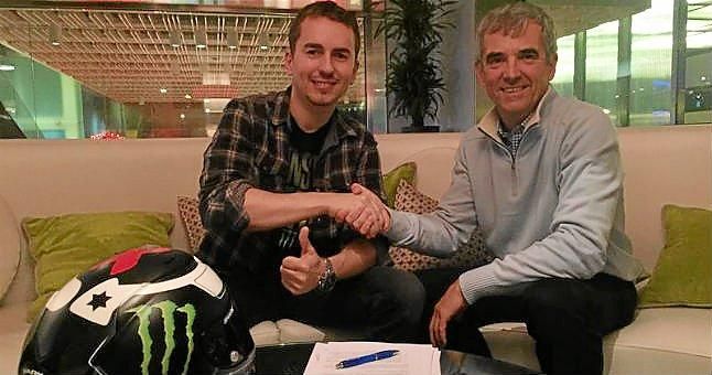 Lorenzo firma tres años con Shark