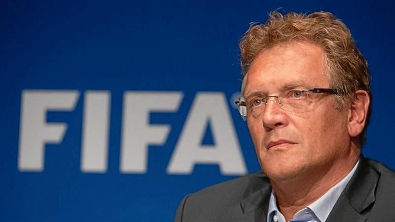 La FIFA prolonga la suspensión de su secretario general Jerome Valcke para resolver su posible castigo