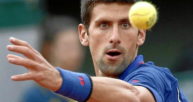 Djokovic, Federer, Serena Williams y Sharapova pasan fácil a la tercera ronda