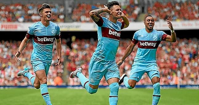 Sitúan a Mauro Zárate entre el Betis y la Fiorentina