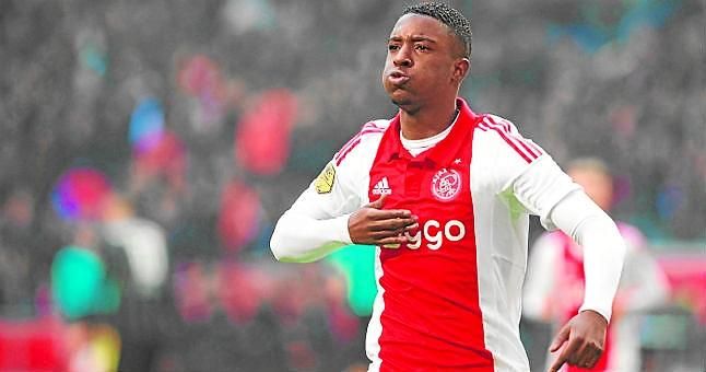 Bazoer, nombre en la agenda