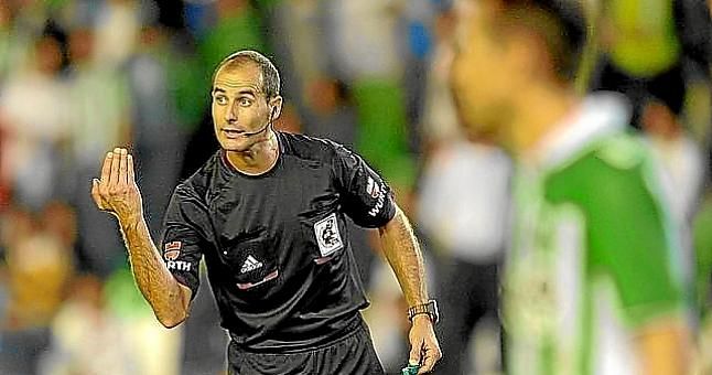 Álvarez Izquierdo dirigirá el Betis - Sporting