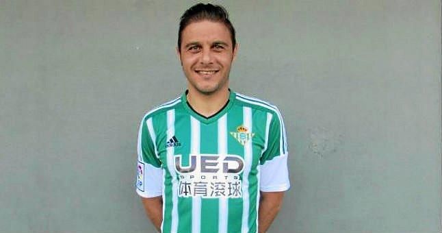 El Betis deja de lucir cautelarmente su patrocinador