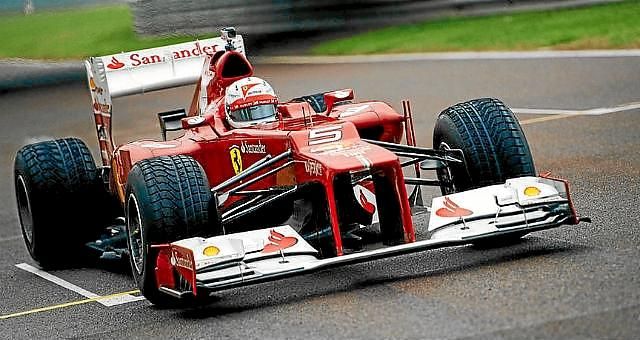 Vettel delante de Hamilton en la primera jornada de pruebas; Sainz, séptimo