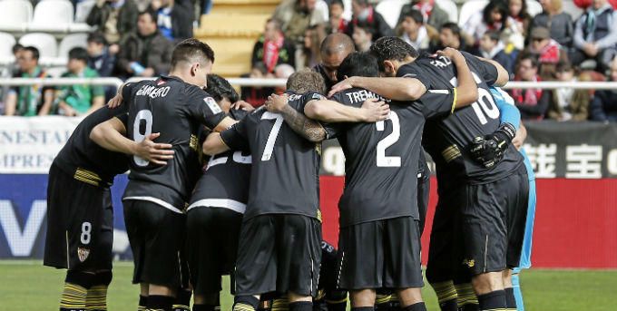 El Sevilla sigue teniendo la Champions a ocho puntos