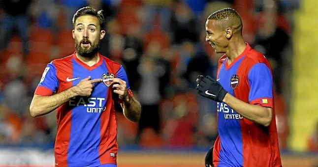 Morales se aleja del Betis