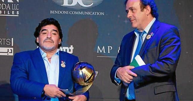 Maradona, sobre Blatter y Platini: "Deberían darle cadena perpetua a los dos"