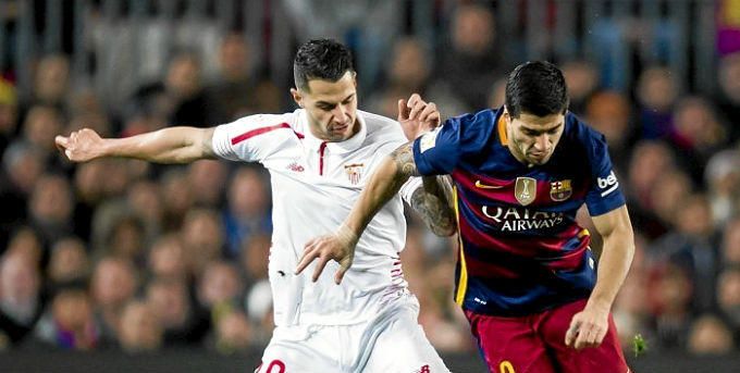 Vitolo: "Messi marca todas las faltas que tira al Sevilla"