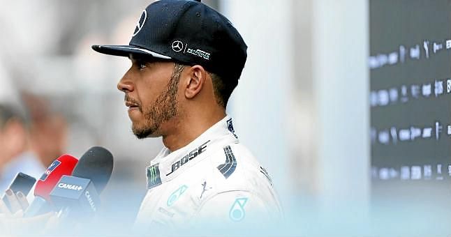 Hamilton: "MotoGP es más emocionante que la Fórmula 1"
