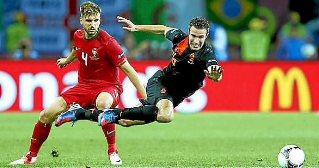 Miguel Veloso pudo llegar al Sevilla en enero