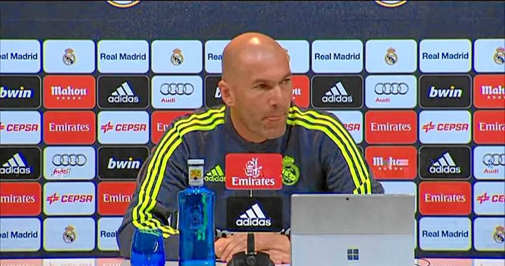 Zidane da la cara por James: "Se está siendo injusto"