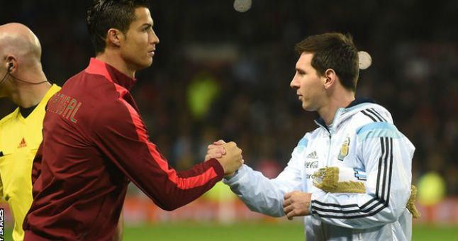 Un hombre degüella a un amigo por una discusión entre Messi y Ronaldo
