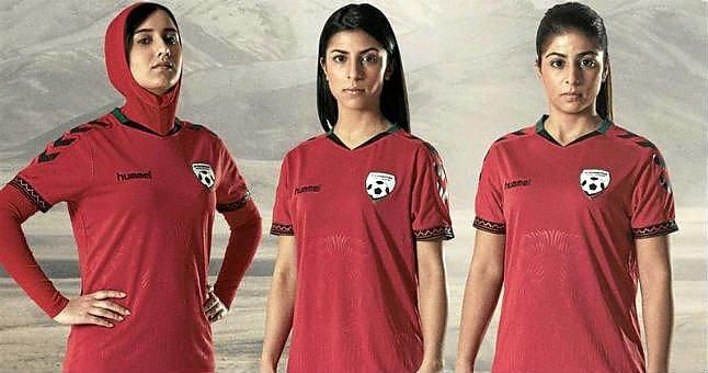 Hummel integra un velo en las equipaciones de Afganistán