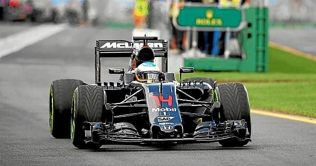 Hamilton el más rápido en el segundo ensayo; Sainz, quinto y Alonso, sexto