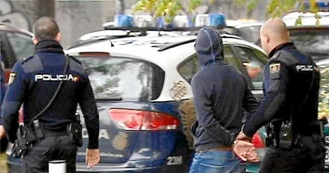 Dos detenidos por violar a una joven americana en Sevilla
