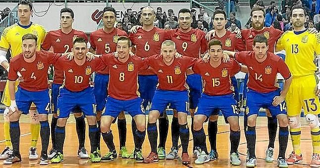 España deja su clasificación en manos del partido de vuelta