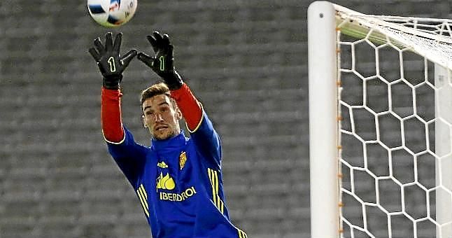 Sergio Rico aguarda su esperado debut con España