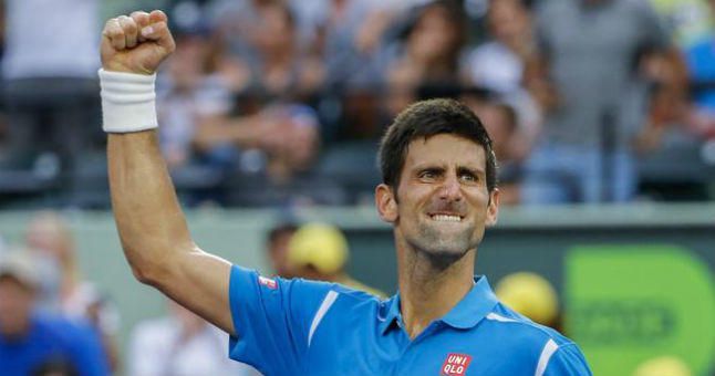 Djokovic, imparable, roza dos nuevos récords en Miami