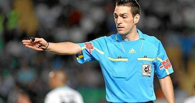 Ante el Levante, el árbitro del 0-4 que 'sentenció' a Pepe Mel