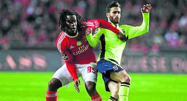 Sevilla y Betis espían en directo al prometedor Renato Sanches