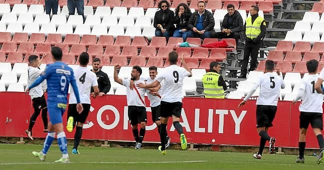 Sevilla Atlético 3-2 Linares: Bernardo hace justicia en el último segundo