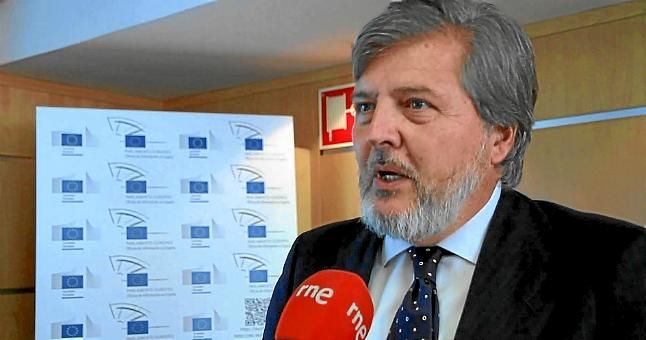 PSOE recuerda al ministro su compromiso de eliminar canon para ascender a ACB