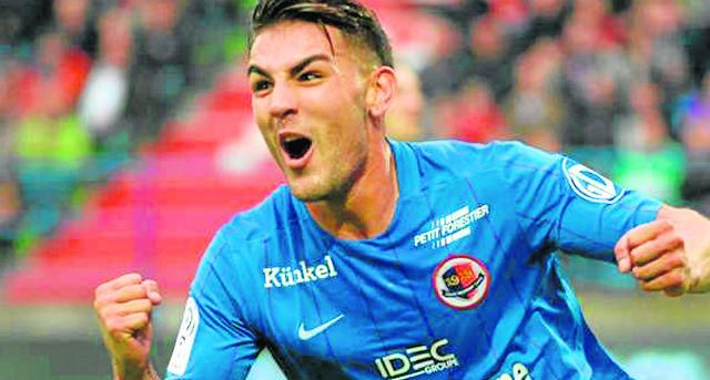 Andy Delort, opción para el ataque del Sevilla