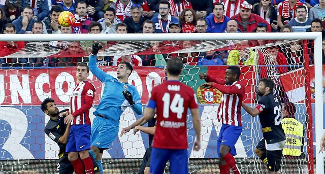 El Sevilla, el que más tiros concede