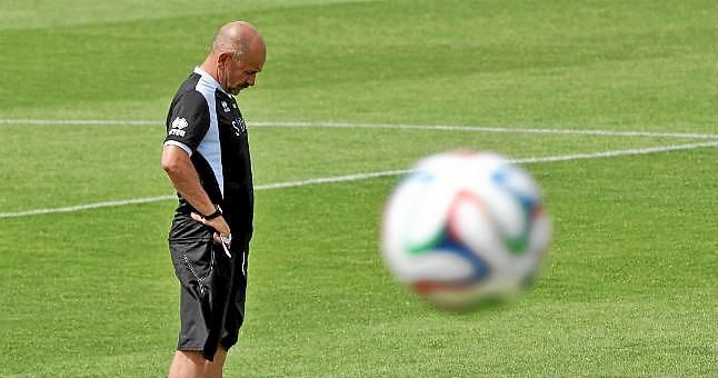 Claudio Barragán es destituido como entrenador del Cádiz