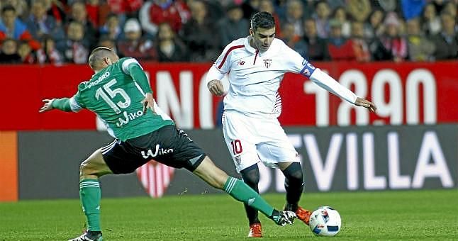 Sevilla y Betis ponen a la venta las entradas para el derbi