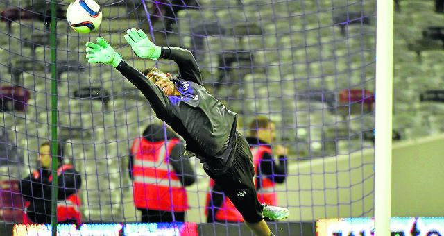 Seguimiento del Sevilla a Alban Lafont