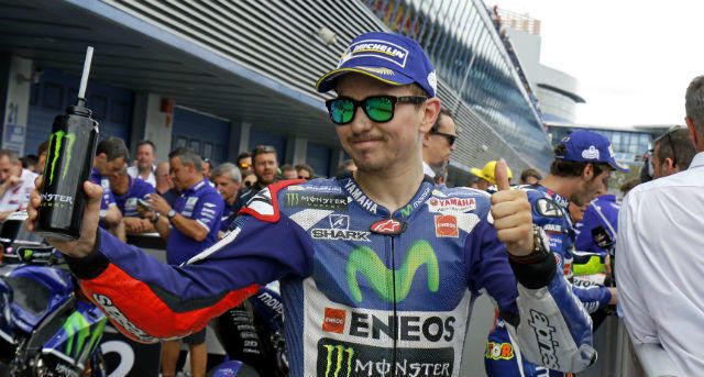 Yamaha deja la puerta abierta a Lorenzo para un posible regreso