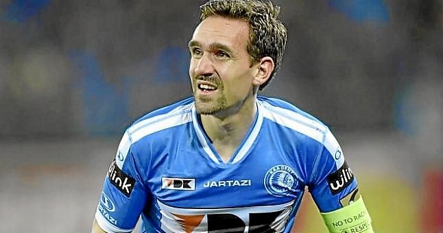 Competencia por el espiado Kums