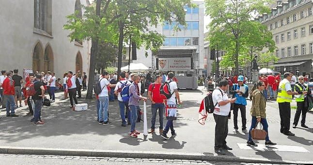 (Vídeo) Los sevillistas se hacen notar en Basilea