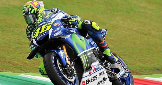 Rossi se lleva la 'pole' en MotoGP por delante de Viñales e Iannone