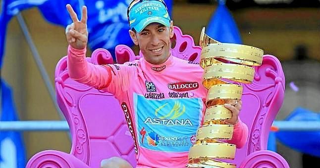 Nibali conquista su segundo Giro, Chaves y Valverde en el podio